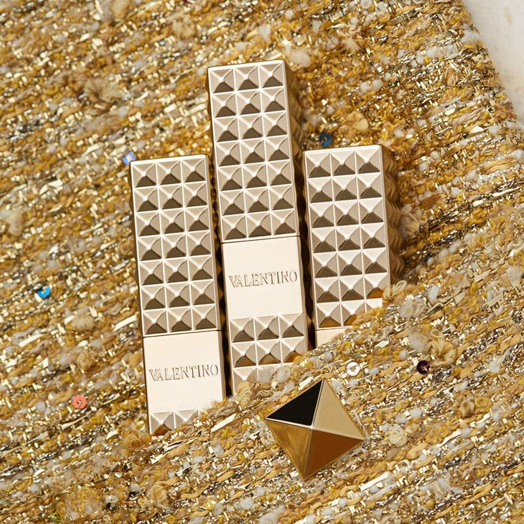 Valentino Spike Buttery Matte Lipstick in 302R PINK is PUNK