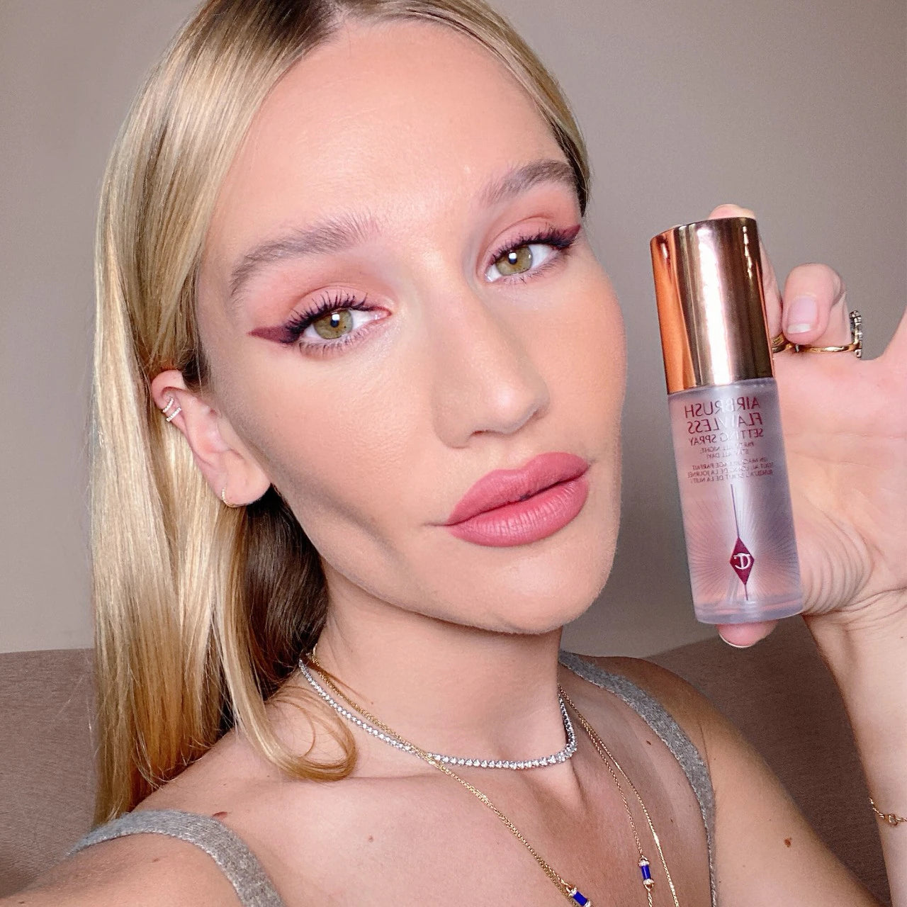 Sephora Favorites Holiday Makeup Must Haves (Limited Edition)