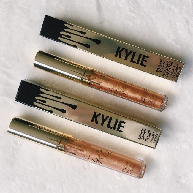 Kylie Lip Gloss in POPPIN