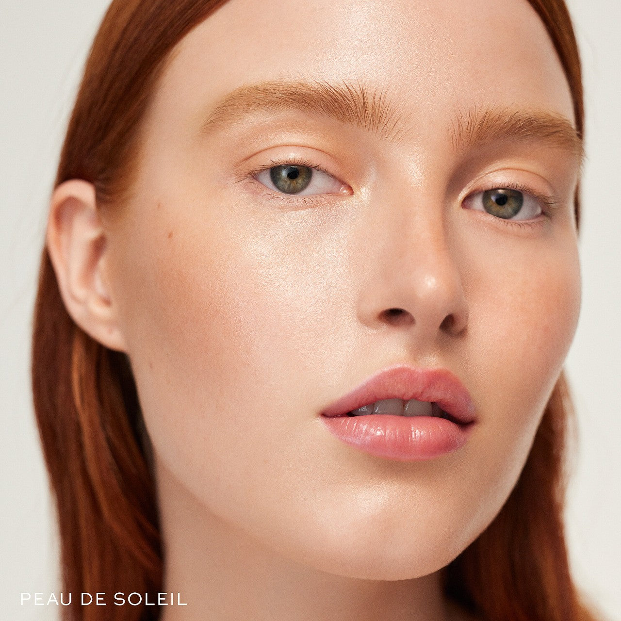 Westman Atelier Liquid Super Loaded All-Over Illuminator Drops with Vitamin C in Peau De Soleil