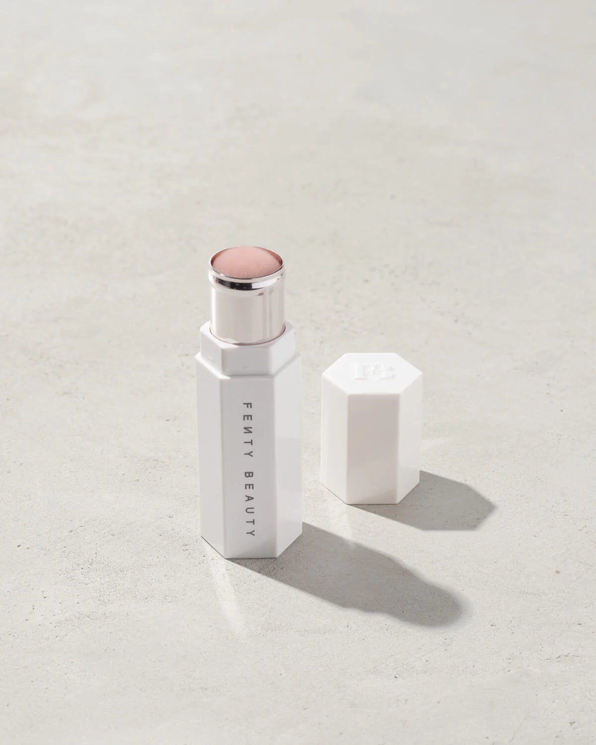 Fenty Beauty by Rihanna Portable Contour and Concealer Brush 150