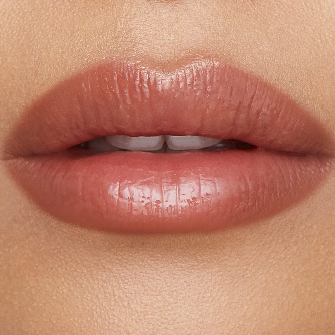 Hourglass Phantom Volumizing Glossy Lip Balm