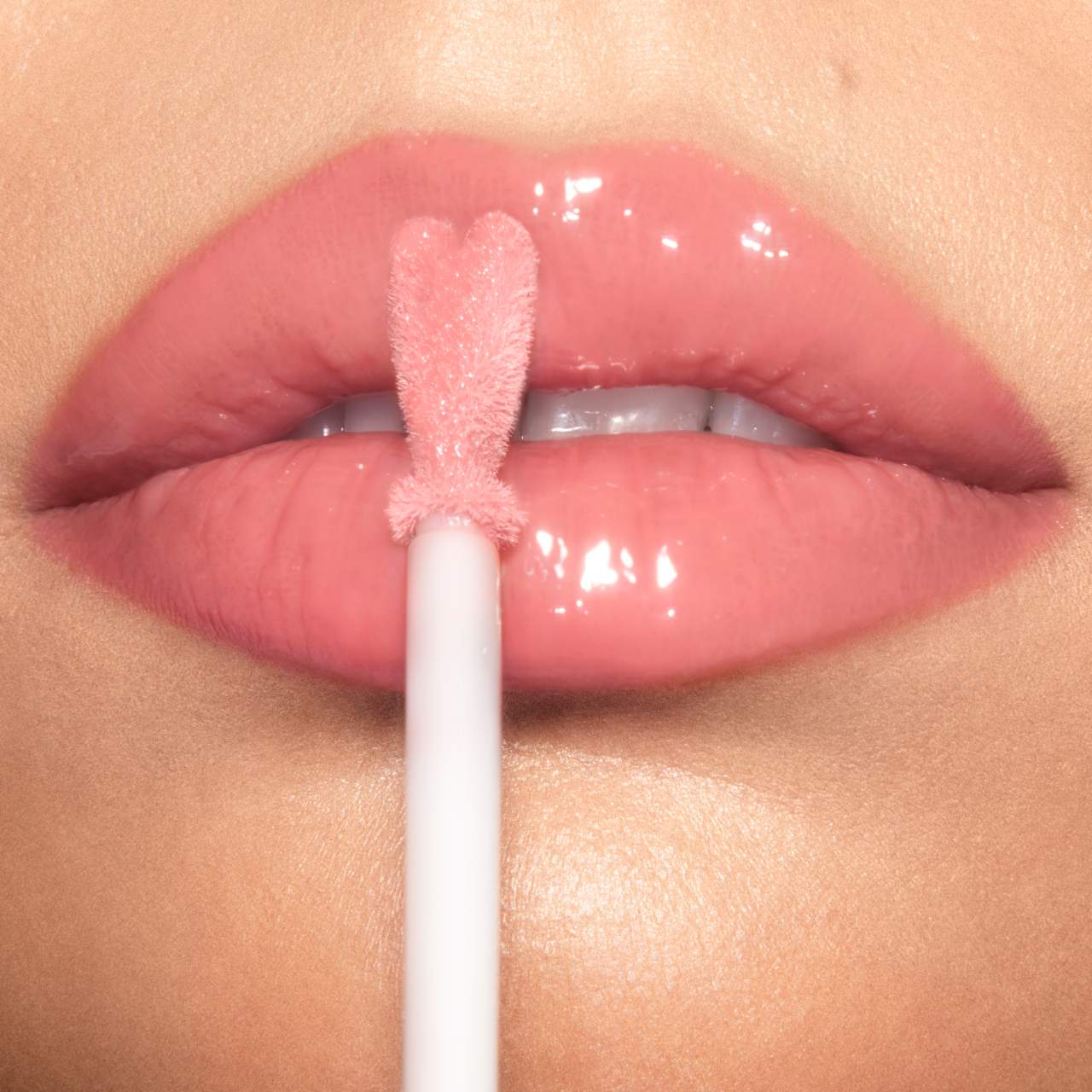 Charlotte Tilbury Mini Collagen Lip Bath Gloss in PILLOW TALK (Part Out from Set)