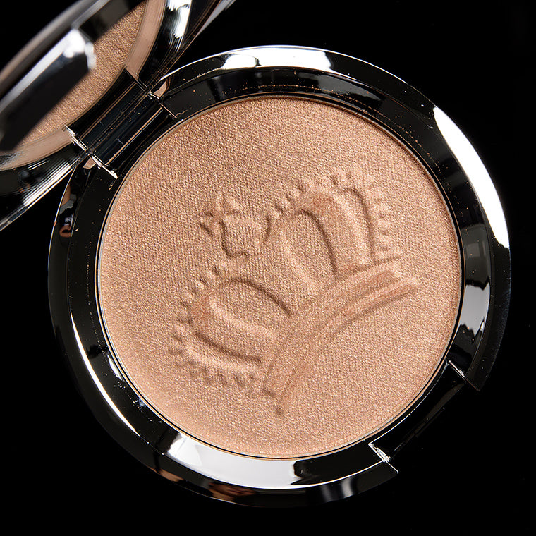 Becca Shimmering Skin Perfector Pressed Highlighter in ROYAL GLOW