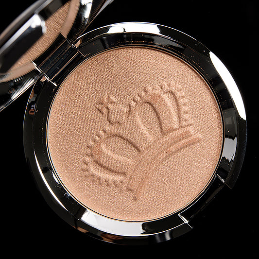 Becca Shimmering Skin Perfector Pressed Highlighter in ROYAL GLOW