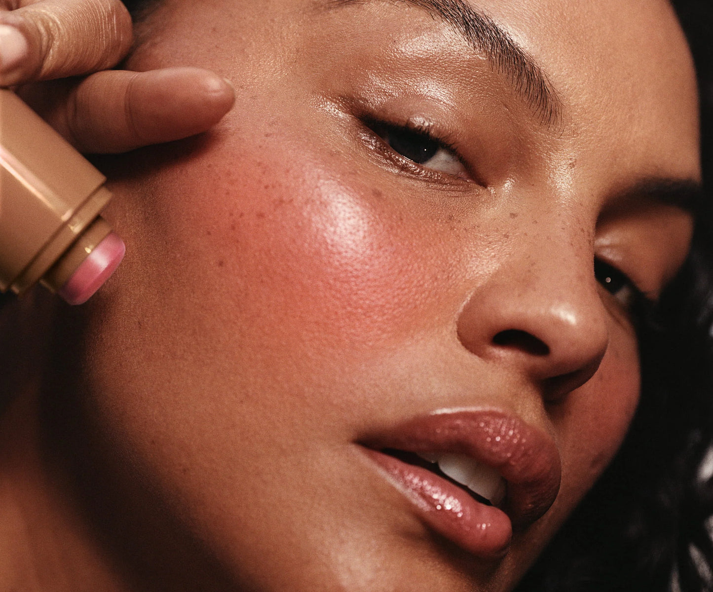 Rhode Pocket Blush in FRECKLE (Neutral Peach)