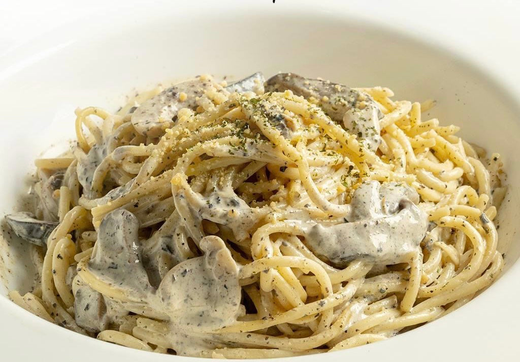 CREAMY BLACK TRUFFLE PASTA