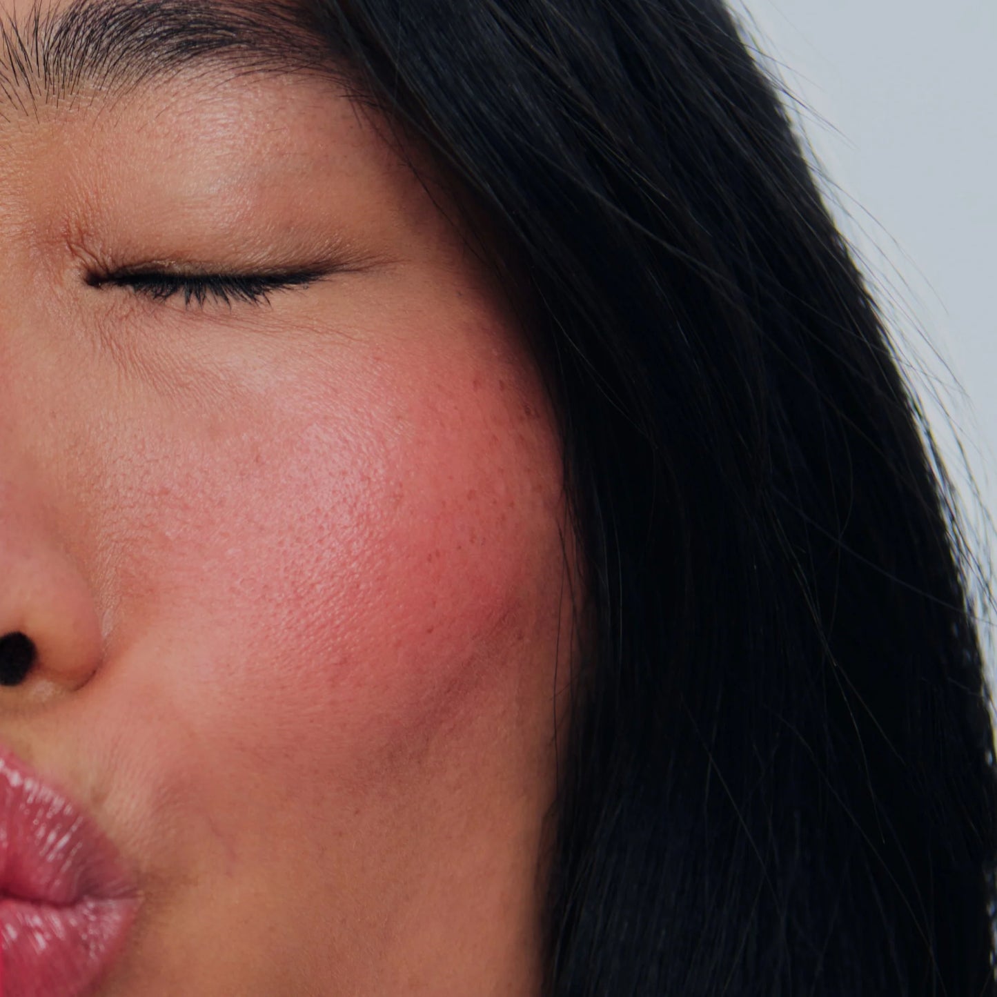Rhode Pocket Blush in SPICY MARJ (Bright Coral)