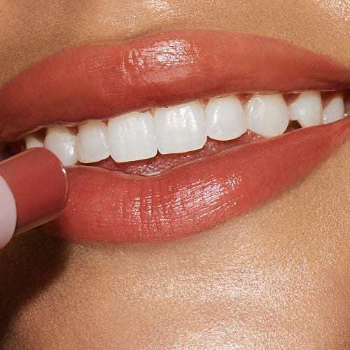Charlotte Tilbury Hyaluronic Happikiss Lipstick Balm
