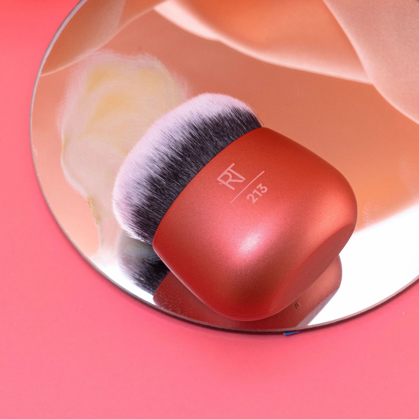 Real Techniques Foundation Kabuki Makeup Blender