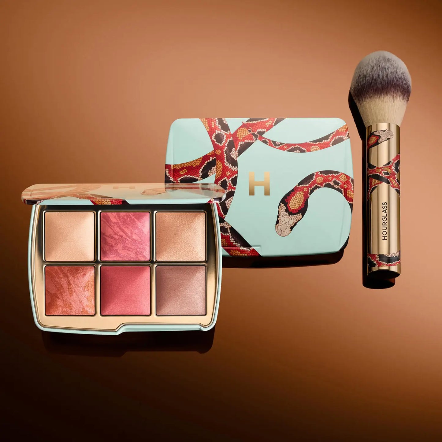 Hourglass Travel Veil Powder Brush - Snake (Limited Edition)