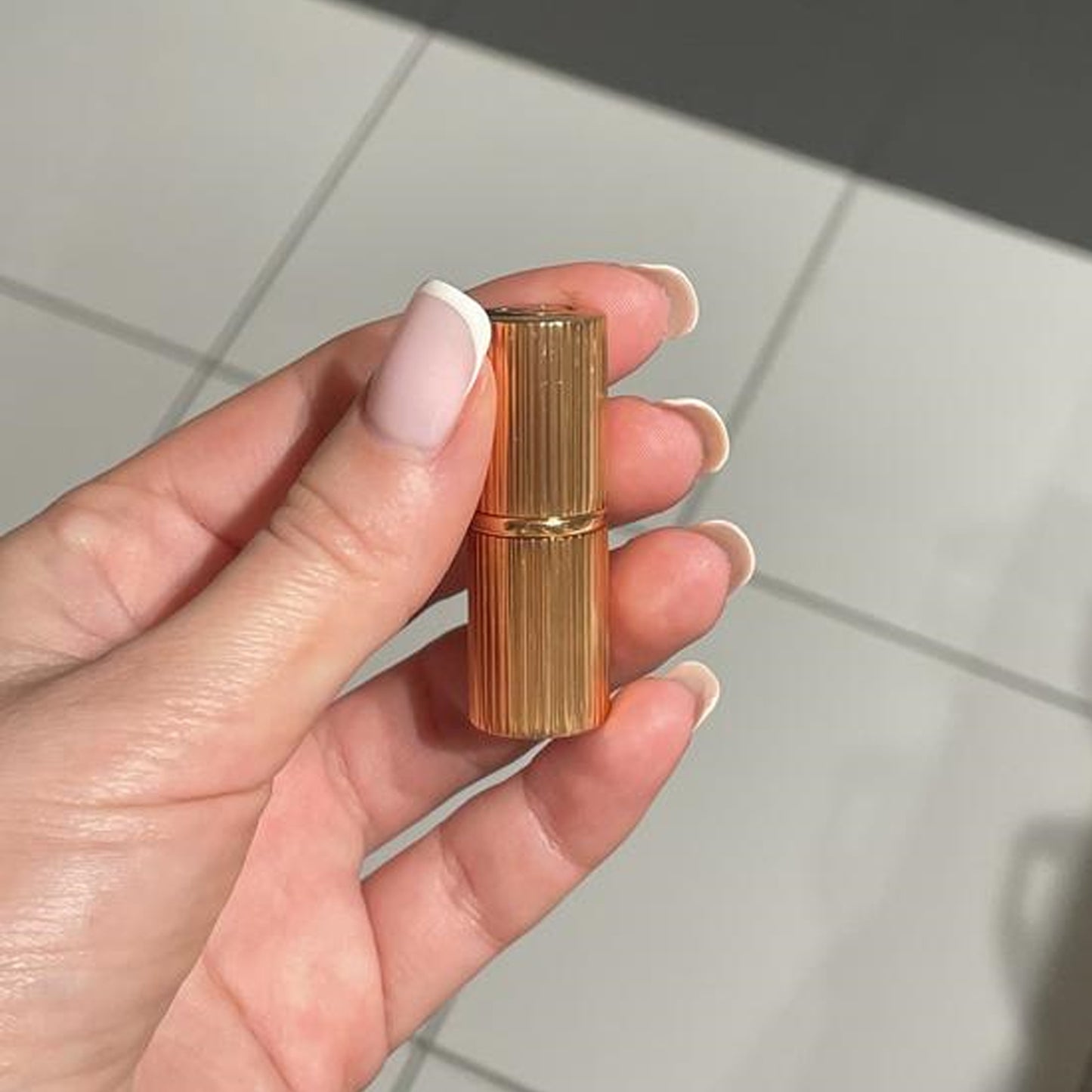 Charlotte Tilbury Lipstick in WALK OF NO SHAME - Mini Size