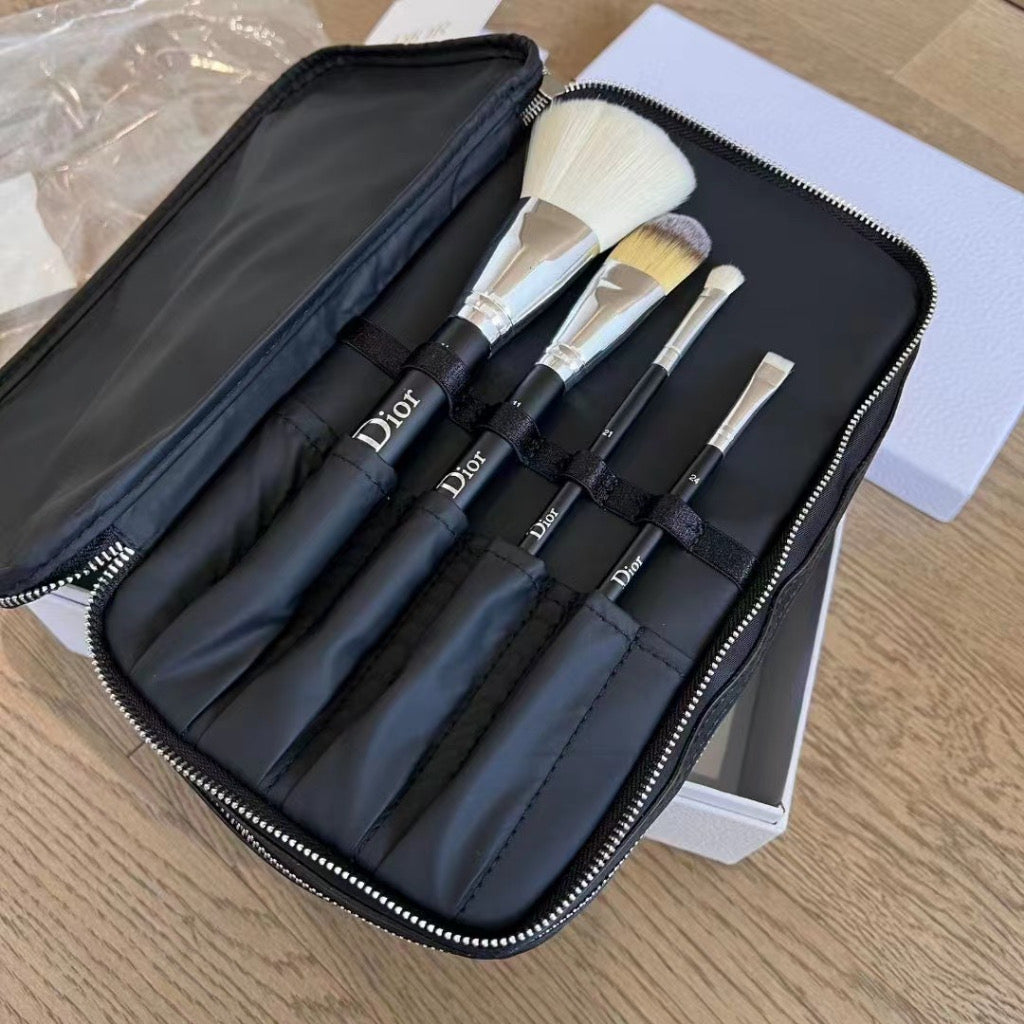 Dior travel hotsell brush set