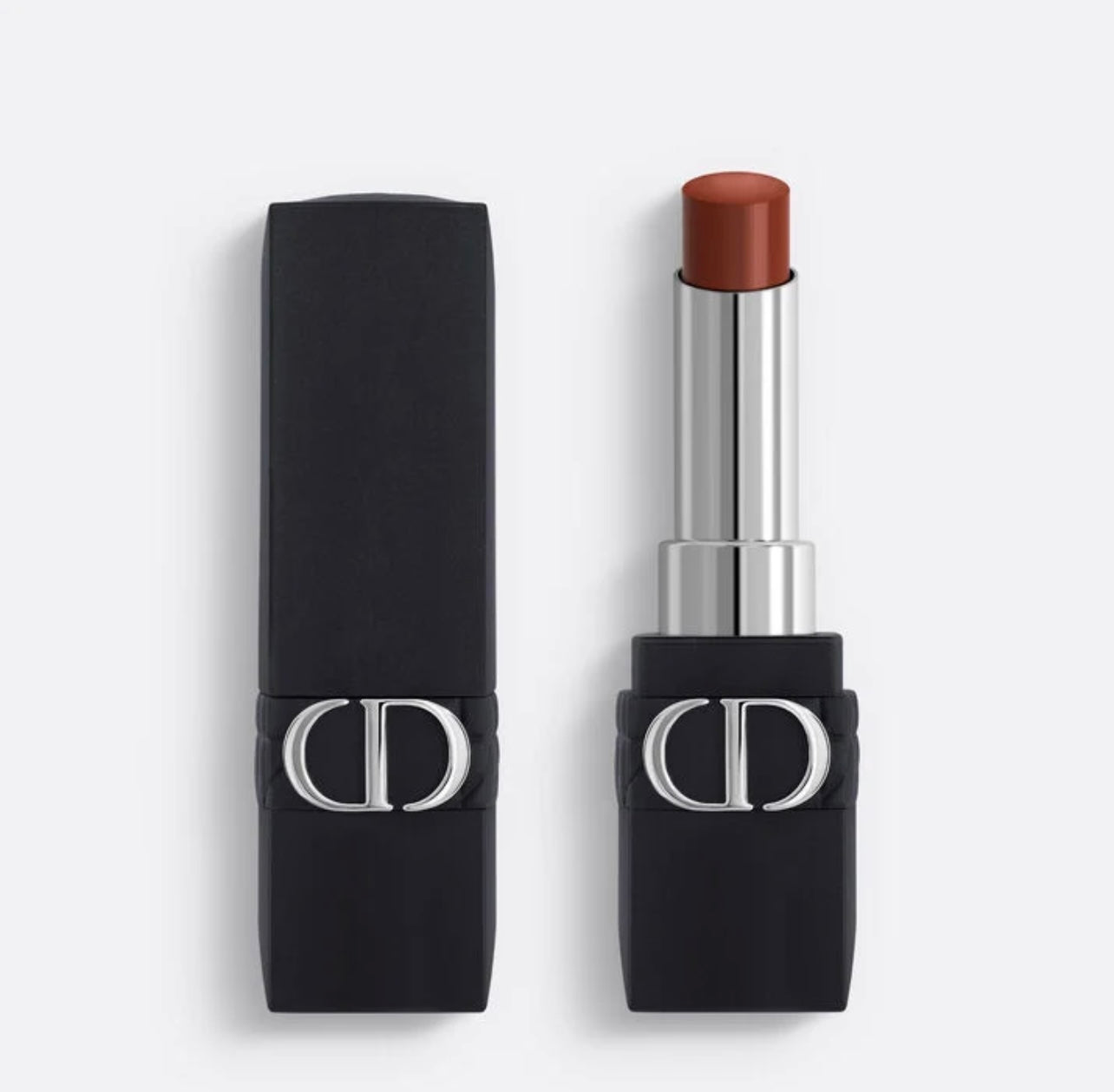 Dior ROUGE FOREVER Transfer-Proof Lipstick in 825 FOREVER UNAPOLOGETIC (Limited Edition)