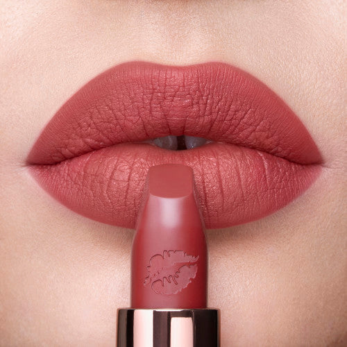 Charlotte Tilbury : Matte Revolution Lipstick