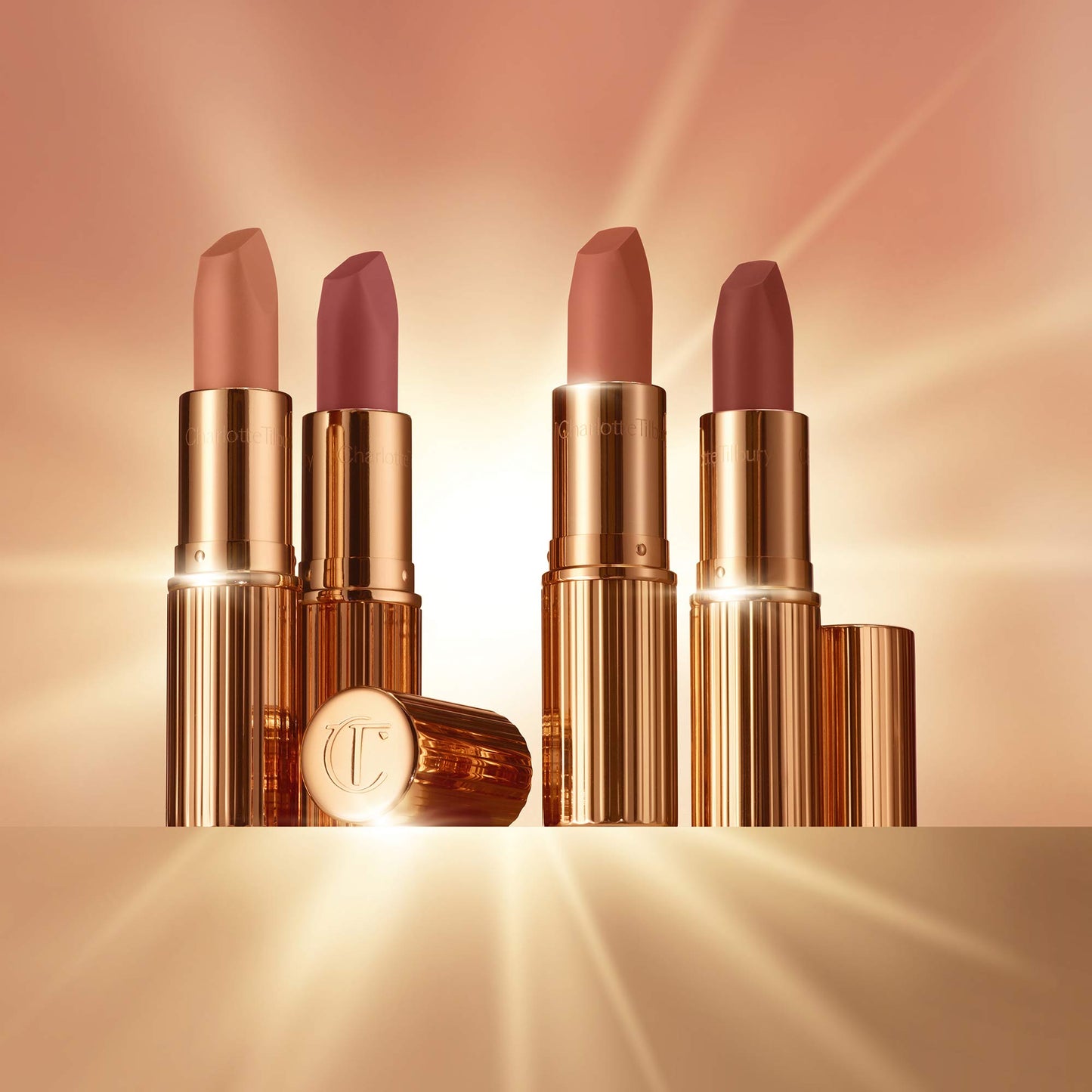 Charlotte Tilbury : Matte Revolution Lipstick