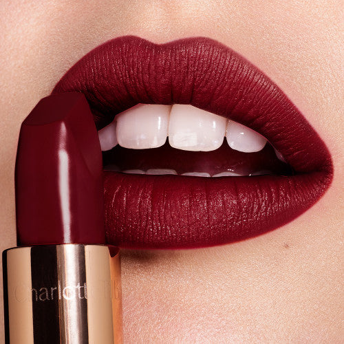 Charlotte Tilbury : Matte Revolution Lipstick