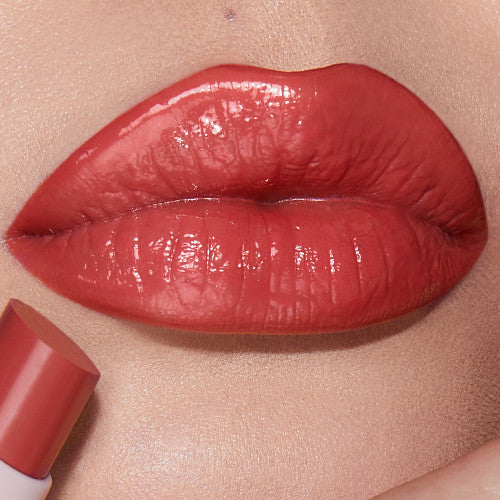 Charlotte Tilbury Hyaluronic Happikiss Lipstick Balm