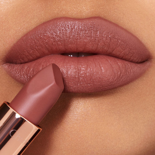 Charlotte Tilbury : Matte Revolution Lipstick