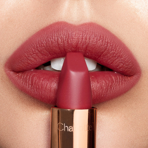 Charlotte Tilbury : Matte Revolution Lipstick