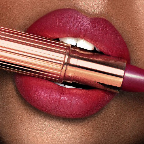 Charlotte Tilbury : Matte Revolution Lipstick